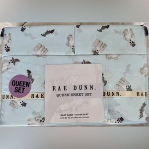 RAE DUNN GREEN HALLOWEEN QUEEN 4 PC SHEET SET W/GHOSTS WITH WITCH HATS/TOP HATS